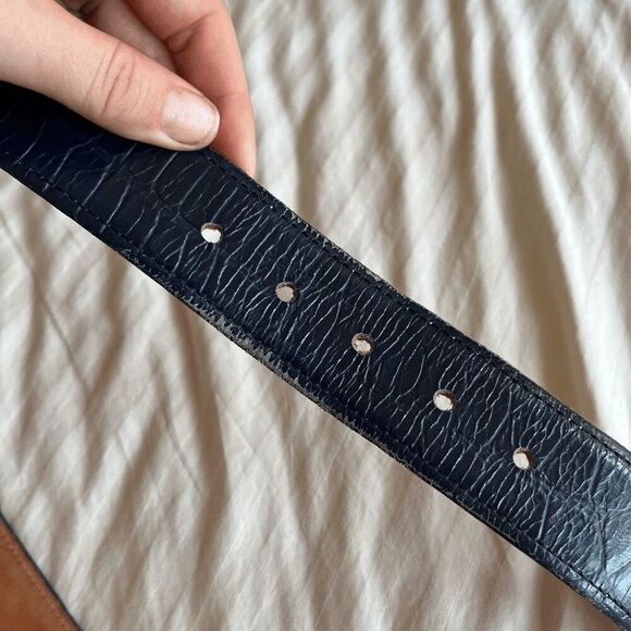 Zelé Atlanta Navy Embossed Leather Belt Silver Buckle Cowhide Lining 28 Small - Picture 2 of 10